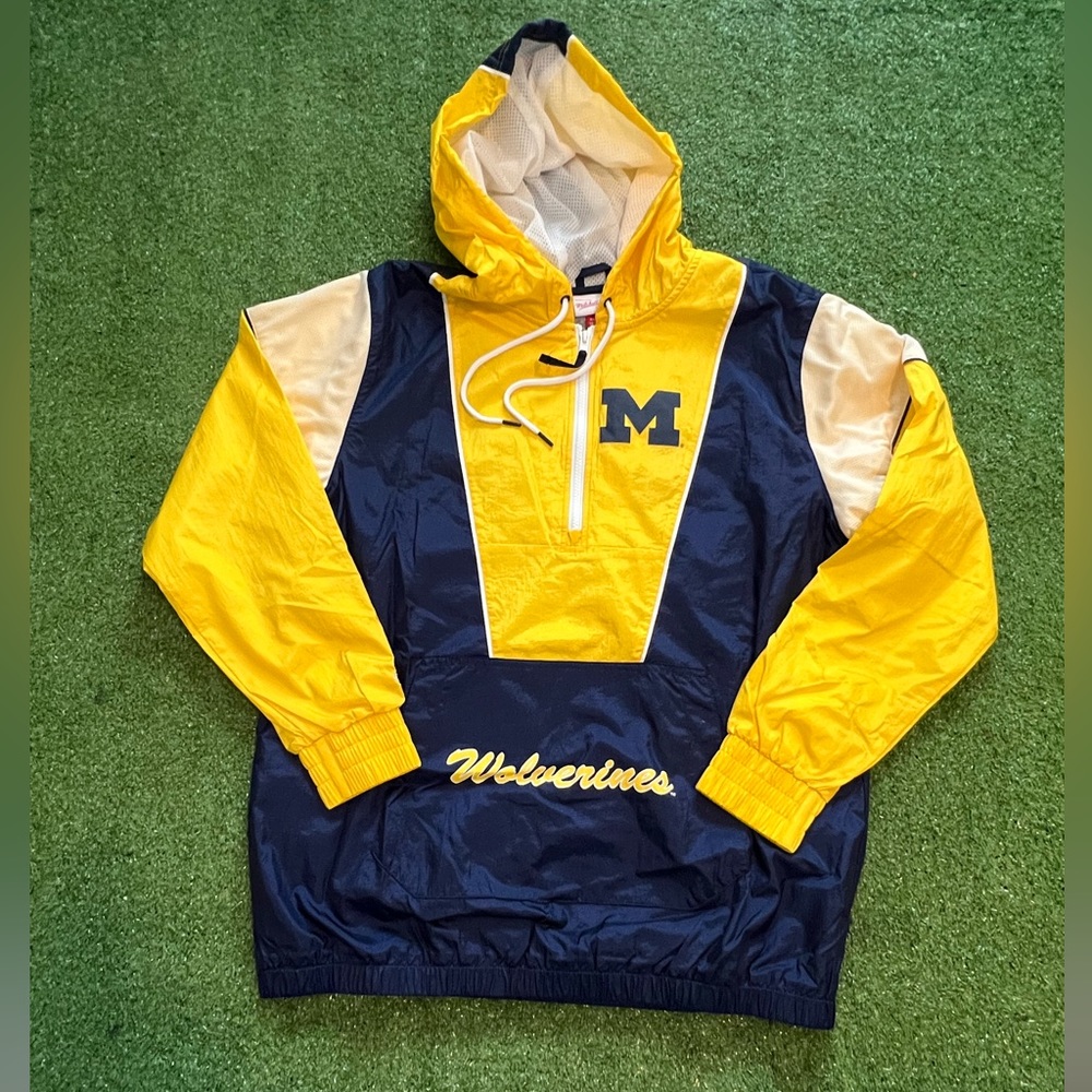 Michigan Wolverines Official Mitchell & Ness Raincoat Size Large